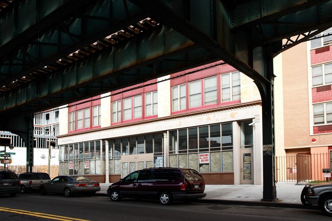 1013 Broadway in Brooklyn, NY - Foto de edificio - Building Photo