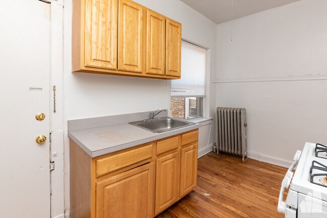 7731 N Sheridan Rd, Unit 55-1 in Chicago, IL - Foto de edificio - Building Photo