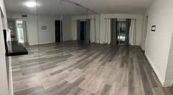 1855 W 60th St in Hialeah, FL - Building Photo