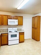 2235 Toledo St in Beaumont, TX - Building Photo - Building Photo