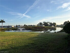 209 Palm Dr in Naples, FL - Building Photo