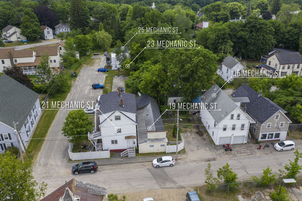 15 Mechanic St in Farmington, NH - Building Photo