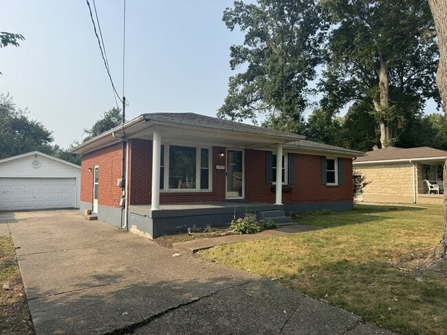 property at 2538 Veronica Dr