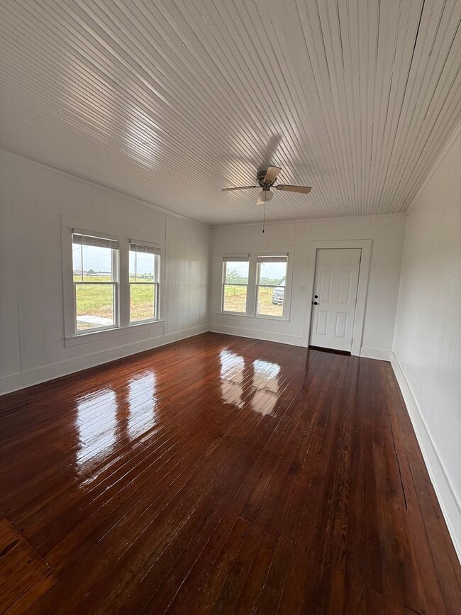 3399 CR 223 in Stephenville, TX - Building Photo - Building Photo