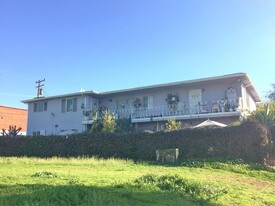 3213 Bartdon Ave in Inglewood, CA - Building Photo