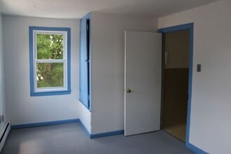 322 E King St in Dallastown, PA - Building Photo - Building Photo