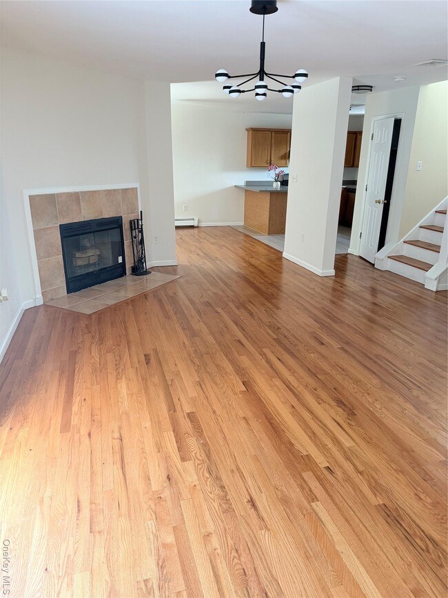 219 Mary Lou Ave in Yonkers, NY - Building Photo - Building Photo