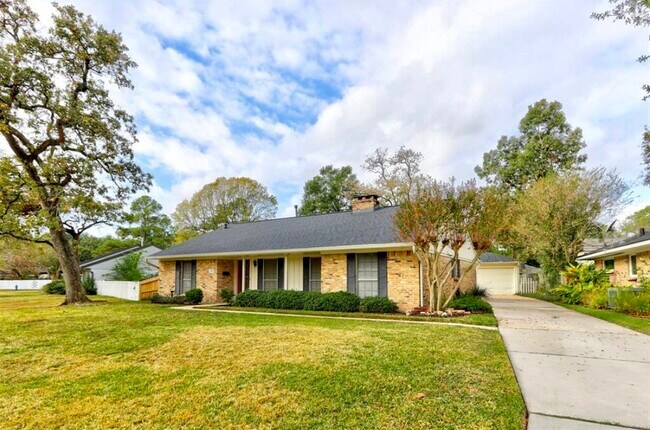 property at 2011 Stebbins Dr