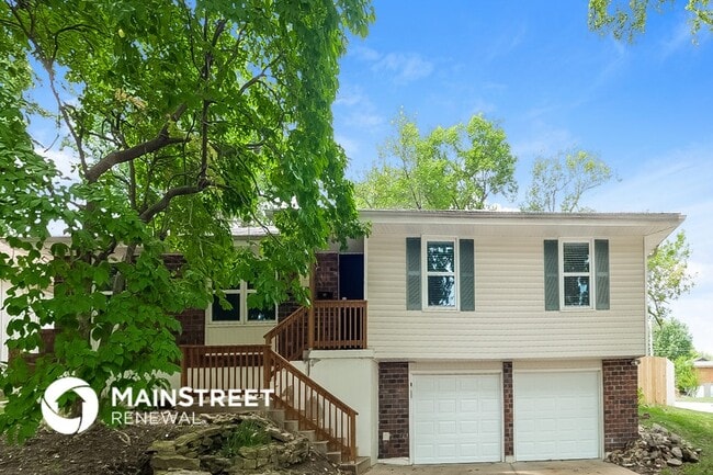 property at 410 N E Sharon St