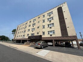 3001 N Thatcher Ave in River Grove, IL - Building Photo