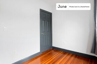 Private bedroom in 4 bed/2 bath Home in Boston, MA - Building Photo - Building Photo