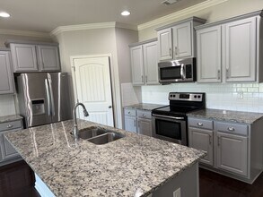 9412 Alpine Park Ct in Montgomery, AL - Building Photo - Building Photo