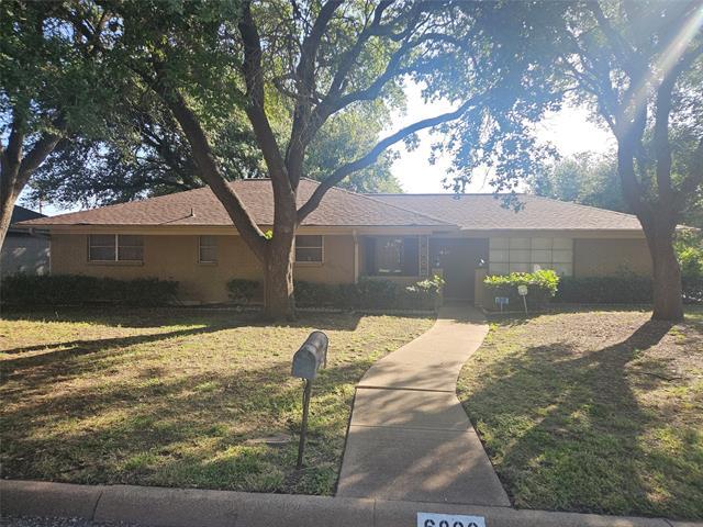 property at 6829 Lancelot Ct