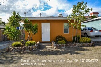 930 Appian Way in El Sobrante, CA - Building Photo - Building Photo