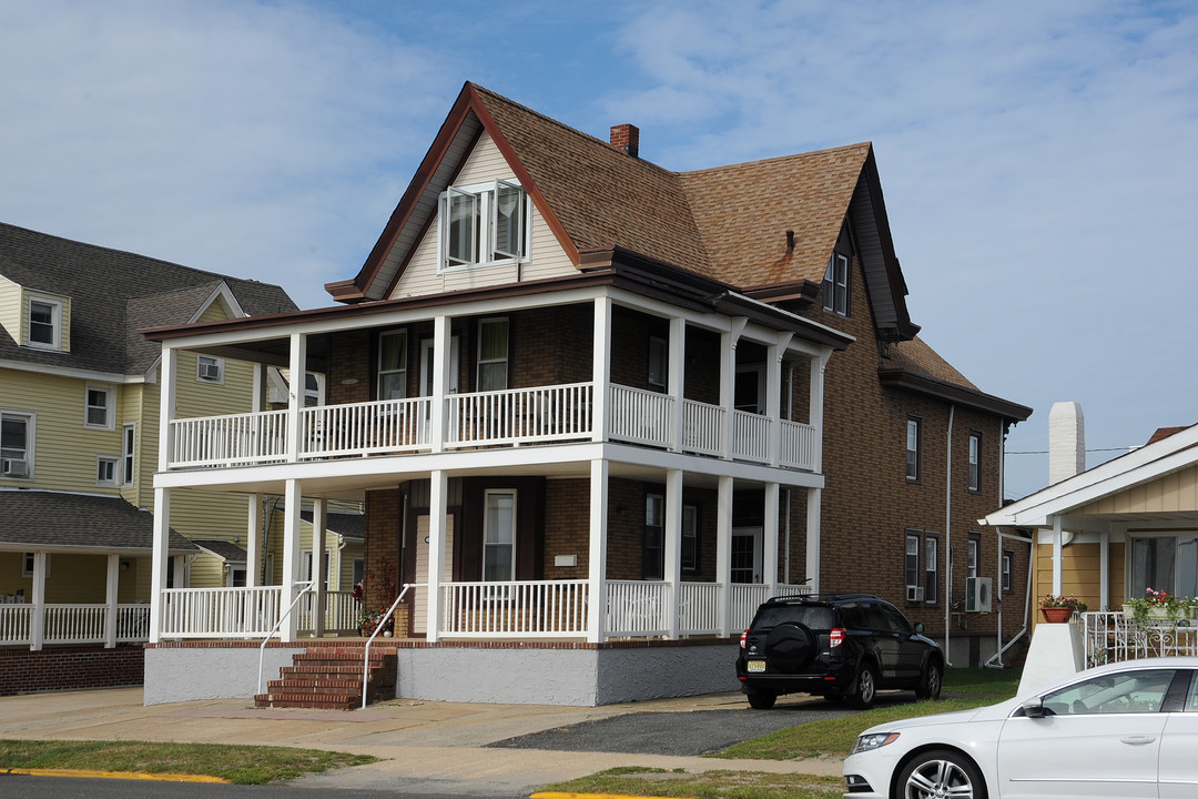 903 Ocean Ave in Belmar, NJ - Foto de edificio