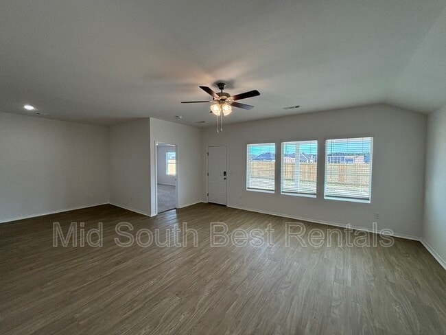 6432 Newark Dr in Bryant, AR - Building Photo - Building Photo