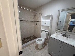 2451 SW 86th Ave in Miramar, FL - Building Photo - Building Photo