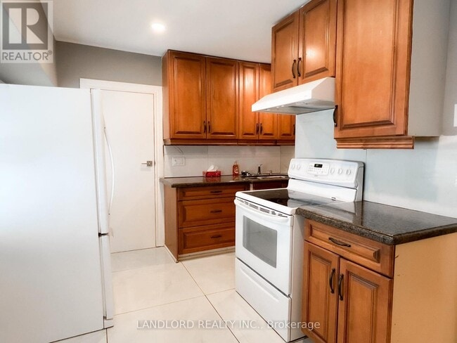 property at 9 Albright Ave