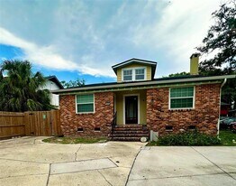 606 Lake Dot Cir in Orlando, FL - Building Photo