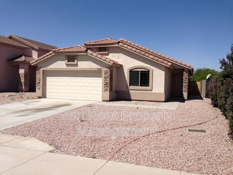 244 N Merrill Rd in Mesa, AZ - Building Photo