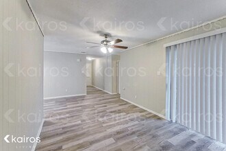 914 W Pleasant Run Rd in Lancaster, TX - Building Photo - Building Photo