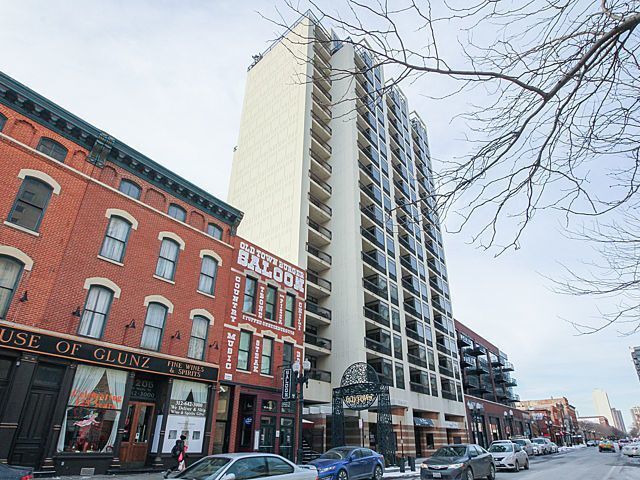 property at 1212 N Wells St