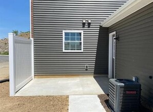29-39 Skip Ln in Carlisle, PA - Building Photo - Building Photo