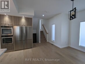 46 Valley Rd in Whitchurch-Stouffville, ON - Building Photo - Building Photo