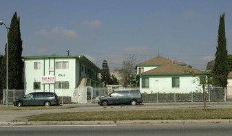 10407-10413 S Broadway Apartments