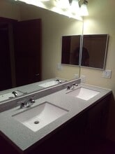 9060 W Oklahoma Ave in Milwaukee, WI - Building Photo - Building Photo