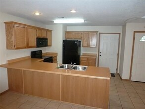 1118 E Harvard St in Siloam Springs, AR - Building Photo - Building Photo