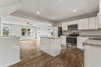 95 Manilla Cir in Hampton, VA - Building Photo - Building Photo