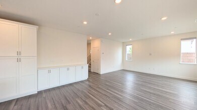 4456 Tucker Dr in Folsom, CA - Building Photo - Building Photo
