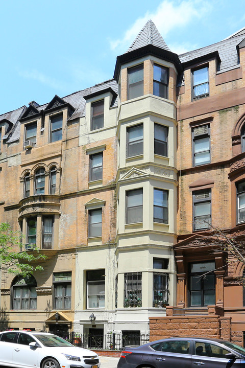 245 W 76th St in New York, NY - Foto de edificio