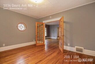 1034 Davis Ave NW in Grand Rapids, MI - Building Photo - Building Photo
