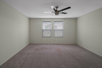 5246 Winding Strm in Saint Hedwig, TX - Building Photo - Building Photo