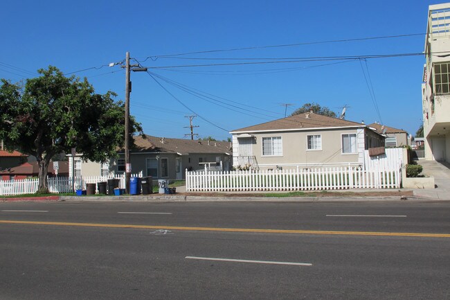 101 W Maple Ave in El Segundo, CA - Building Photo - Building Photo