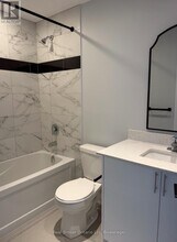 60 Donald St in Barrie, ON - Building Photo - Building Photo