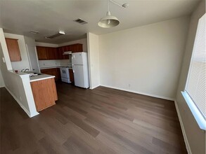 3444 Covered Wagon Trail in Round Rock, TX - Foto de edificio - Building Photo