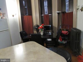 5911 Greene St in Philadelphia, PA - Building Photo - Building Photo