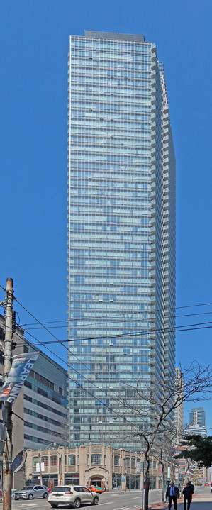 Burano Condominiums in Toronto, ON - Building Photo