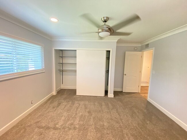 property at 318 S Gardner Dr