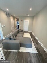 1513 W Girard Ave in Philadelphia, PA - Building Photo - Building Photo