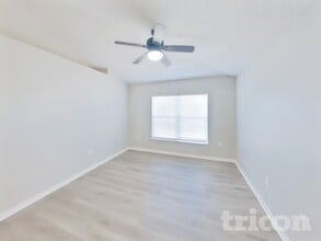 13389 Dunbar St in Spring Hill, FL - Building Photo - Building Photo