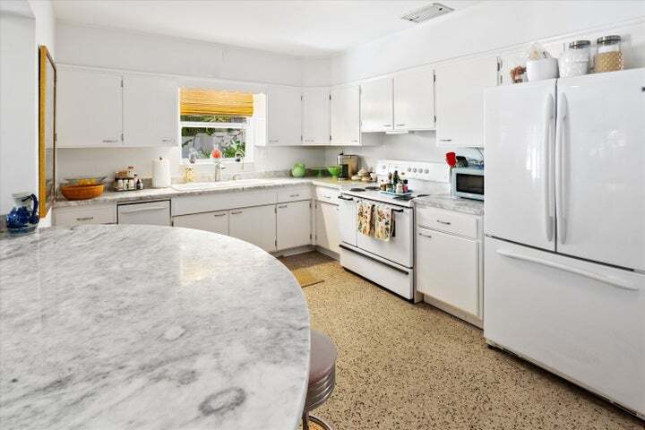 202 32nd St in West Palm Beach, FL - Building Photo