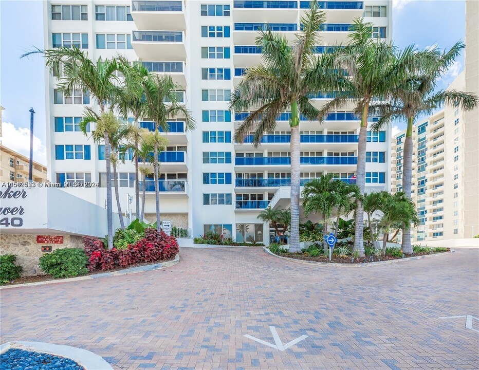 3140 S Ocean Dr, Unit 1012 in Hallandale Beach, FL - Building Photo