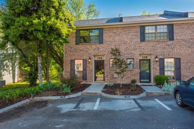 114 Ladbrook Ln in Knoxville, TN - Building Photo - Building Photo