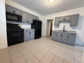 122-15 11th Ave in Queens, NY - Building Photo - Building Photo