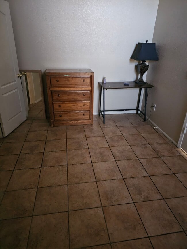 property at 10931 W Roanoke Ave