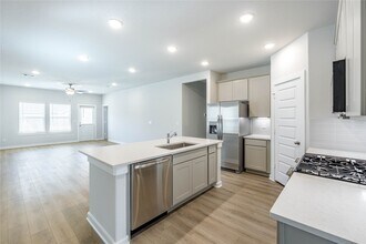 8595 Blueberry Ash St in Magnolia, TX - Building Photo - Building Photo